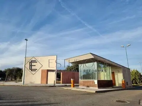 Terreno en calle de Nogal