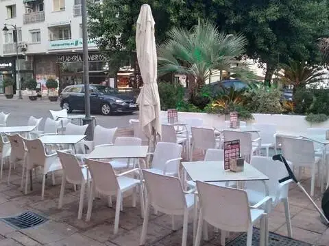 Local comercial en Estepona