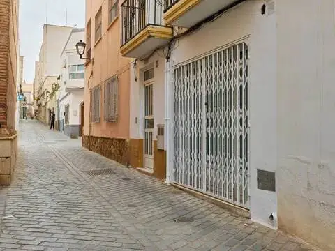 Local comercial en Casco Urbano