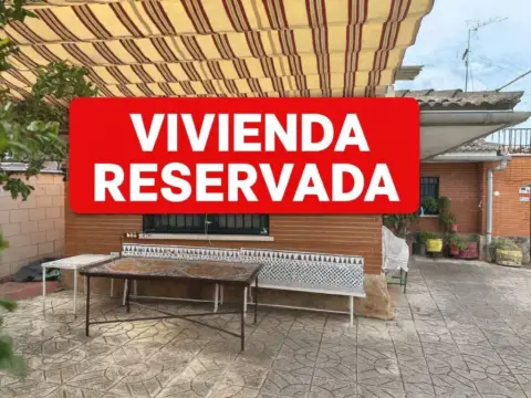Chalet en Escalona