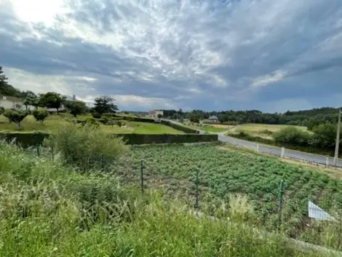 Terreno en calle Estrada A Penedo