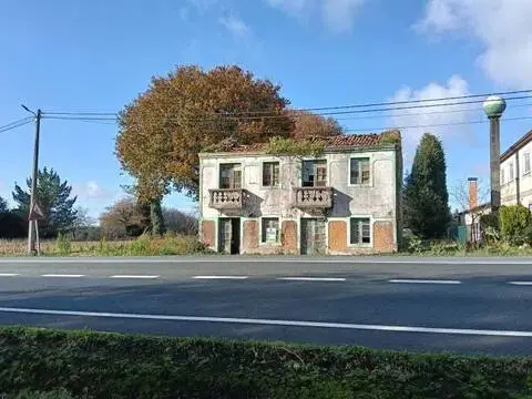 Chalet en A Carballeira (O Meson Do Vento)