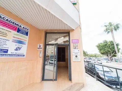 Oficina en Avenida de la Aduana
