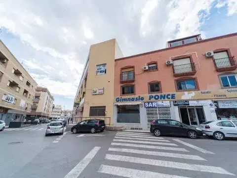 Oficina en Avenida de la Aduana