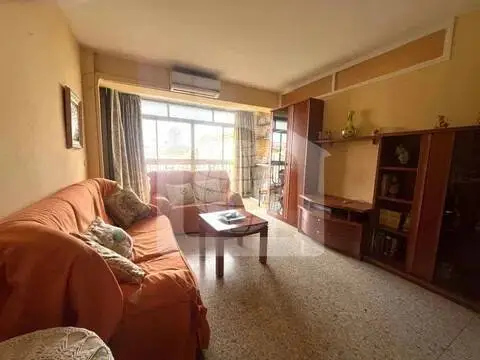 Piso en Avenida de Santa Rosa de Lima