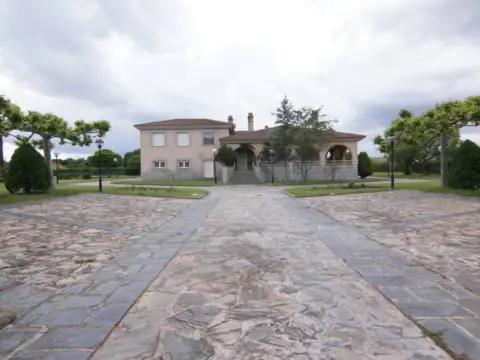Chalet en Área Rural