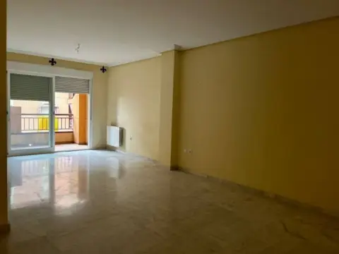 Piso en Zona de la Estación-Bulevar