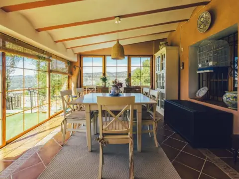 Casa rústica en calle Torremanzanas 6