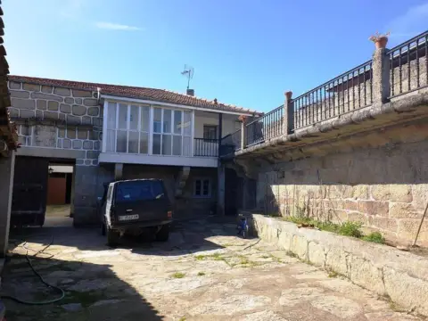 Chalet en San Salvador (Prexigueiro)