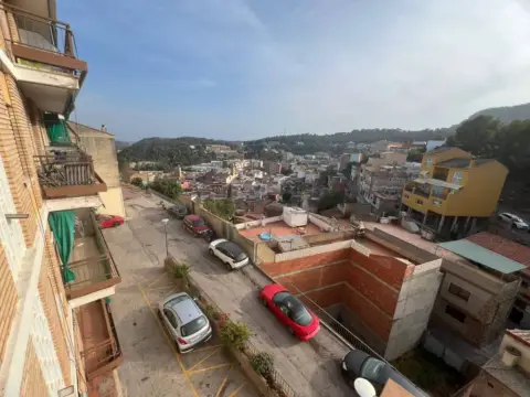 Edificio en Serra