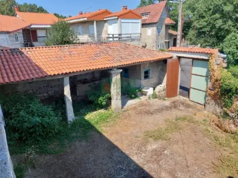 Casa rústica en Amoeiro