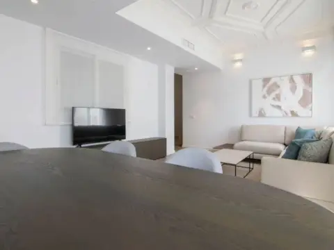 Piso en calle del Hospital