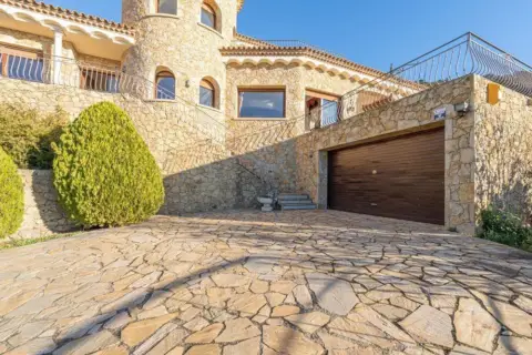 Chalet en Les Torroelles