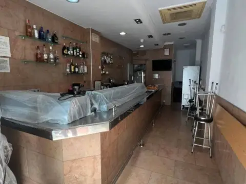 Local comercial en calle Entenza