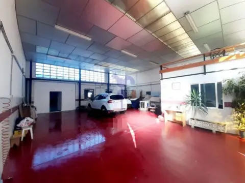 Nave industrial en La Vega-Oteruelo