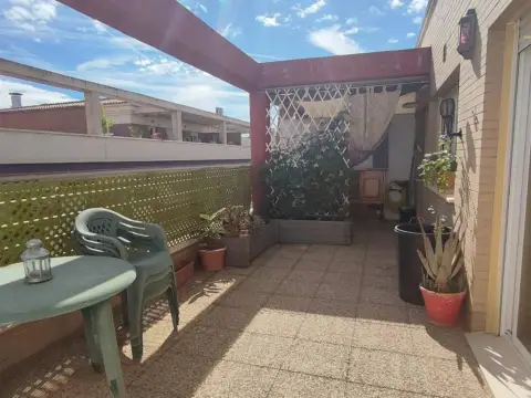 Piso en Zona de San Cayetano-Avenida Cristóbal Colón