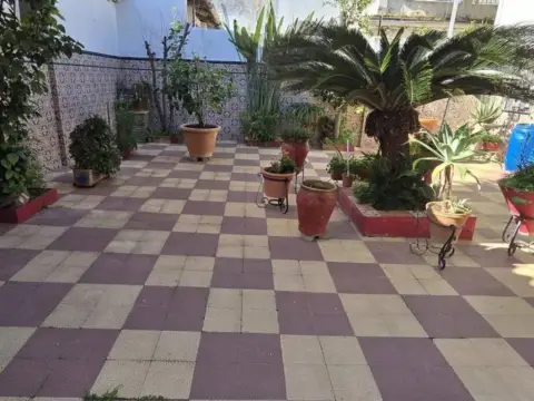 Chalet en Centro-Doña Mercedes