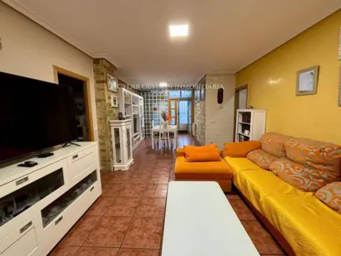 Piso en Vidal-Barrio Blanco