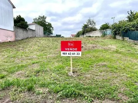 Terreno en Rúa Ledicia
