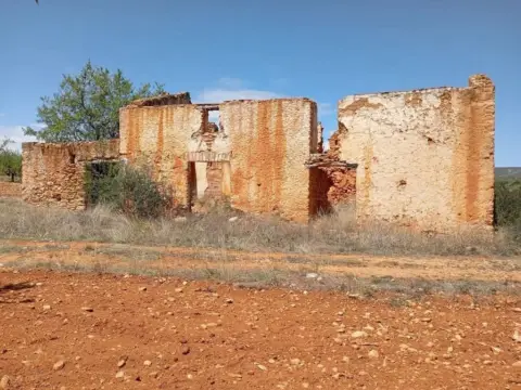 Casa rústica en calle Mas La Lloma S-N