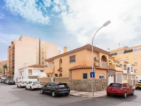 Casa en calle calle Sierra Alhamilla No Number