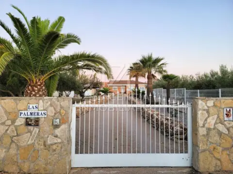 Casa en Cervera del Maestre