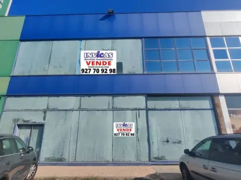 Nave industrial en Plasencia