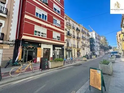 Local comercial en Carrer de Cuba