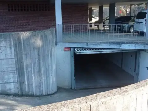 Garaje en Irura