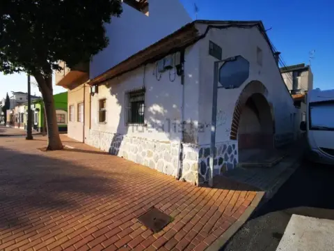 Casa adosada en Núcleo