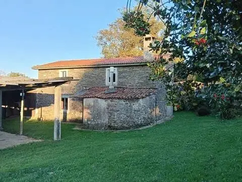 Chalet en A Chantada (Requeira)