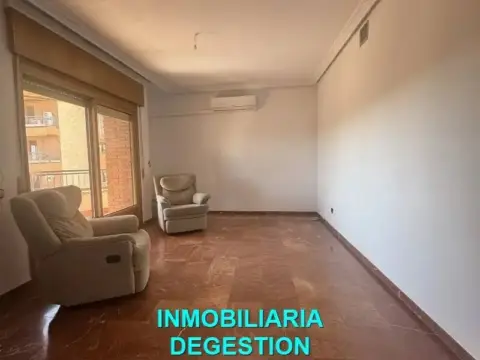 Piso en Linarejos