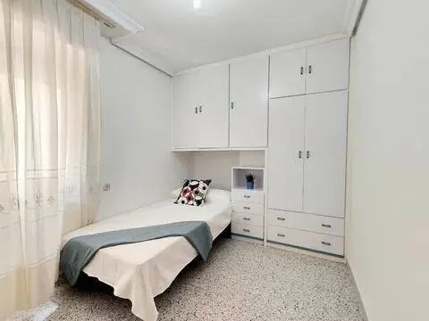 Habitación en calle del Palmeral