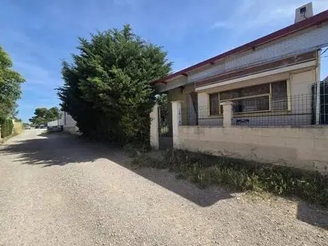 Casa rústica en Casetas-Garrapinillos-Monzalbarba