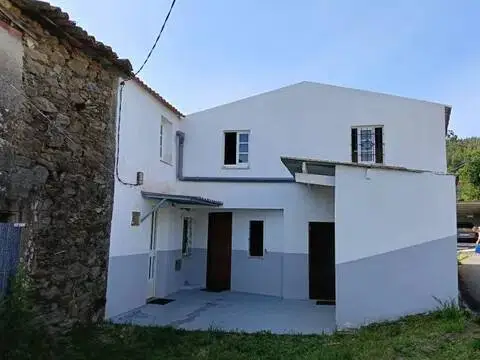 Casa adosada en Abegondo