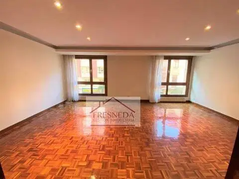 Piso en calle del Arquitecto Reguera