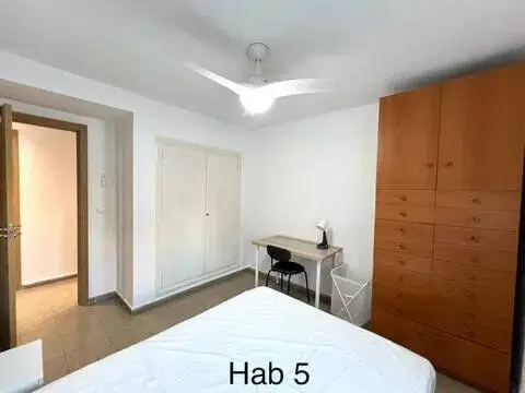 Habitación en calle Avenida del Primat Reig, 61