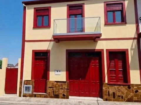 Casa – Casco Urbano