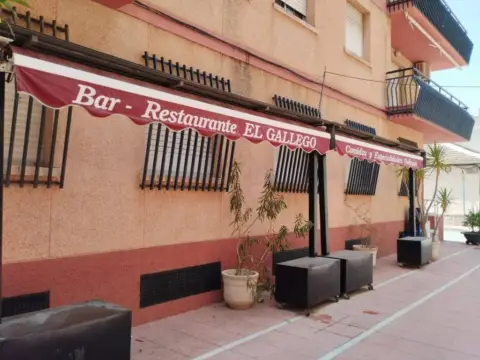 Local comercial en Santiago de la Ribera