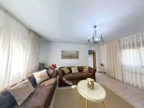 Chalet en Cadrete