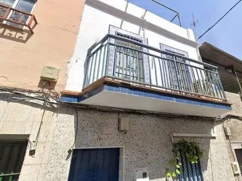 Casa adosada en calle de Marco Polo