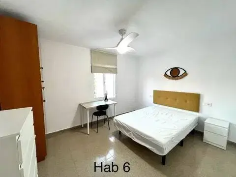 Habitación en calle Avenida del Primat Reig, 61