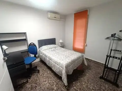 Habitación en calle de los Caldereros
