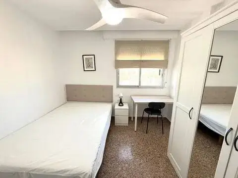 Habitación en Avinguda del Doctor Waksman