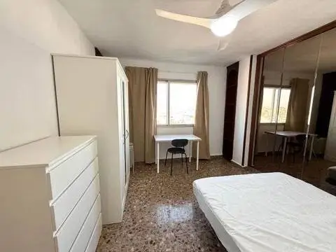 Habitación en Avinguda del Doctor Waksman