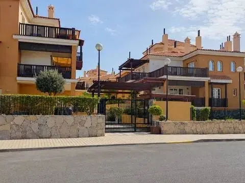 Piso en calle Tahona