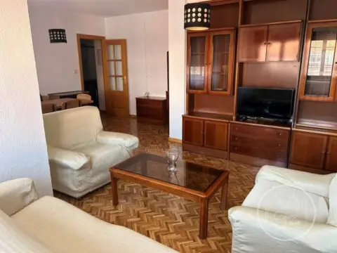 Piso en Ávila Capital