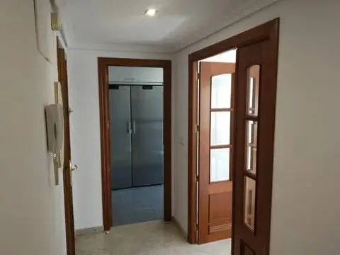 Piso en Huerta de la Reina-Arruzafilla-Parque Figueroa-Noreña