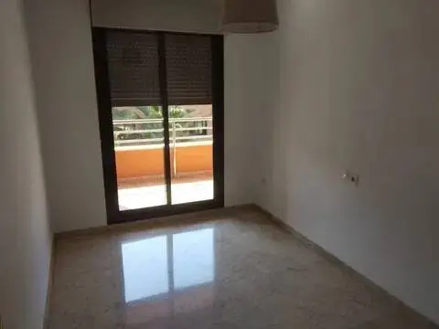 Piso en Huerta de la Reina-Arruzafilla-Parque Figueroa-Noreña