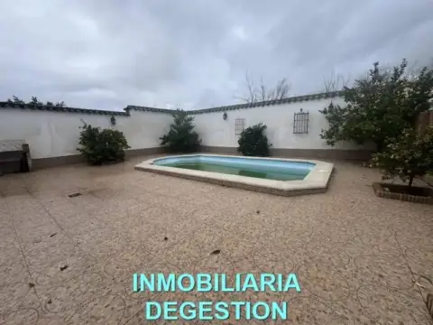 Chalet en Guarromán